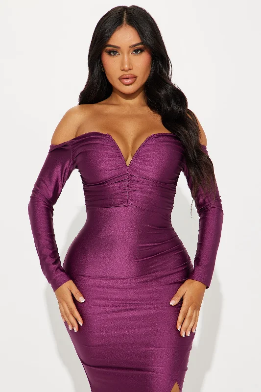 Need To Know Maxi Dress - Plum